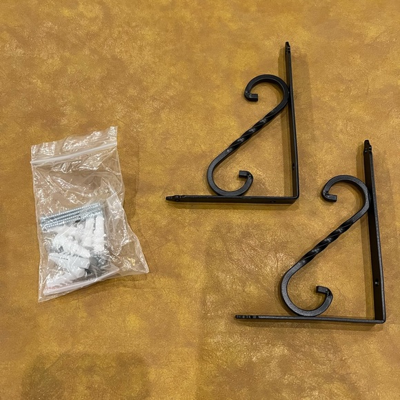Other - 4 for $20 2-Pack Black Wrought Iron Shelf Bracket 6 x 4 inch - Metal L